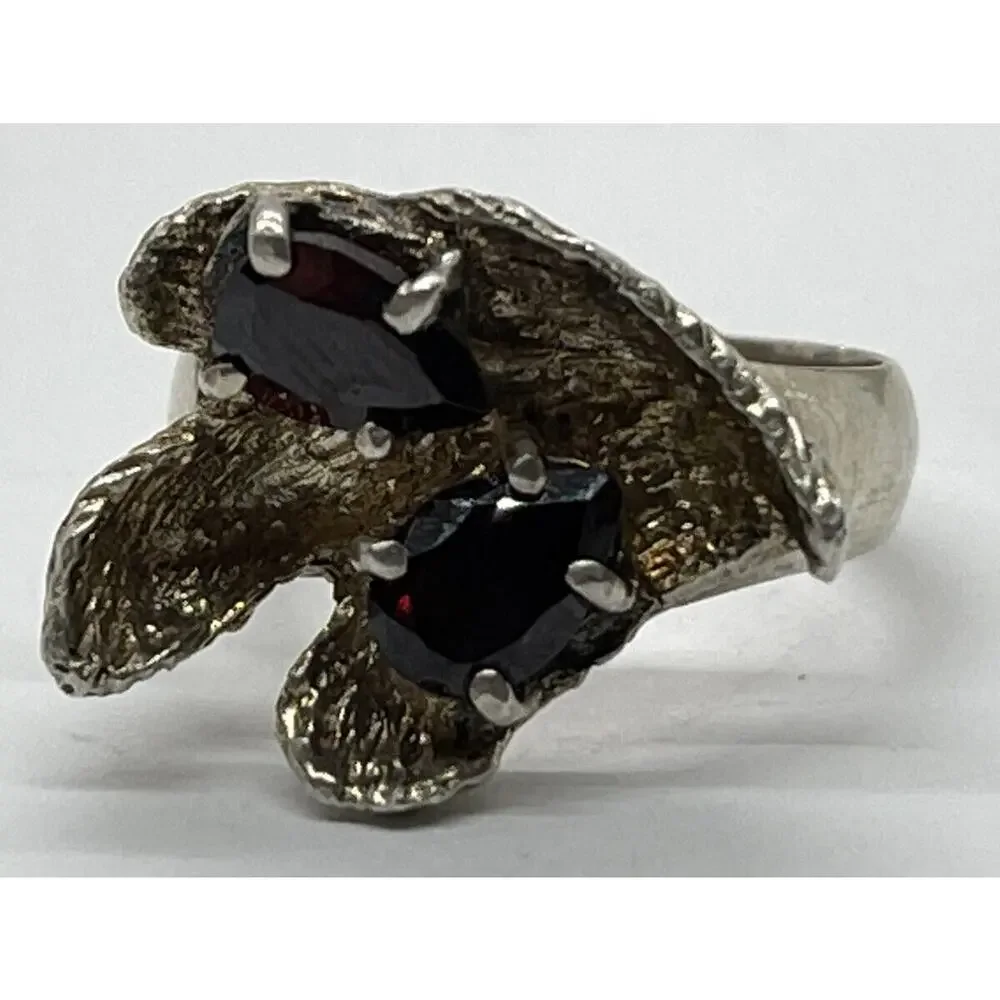 Vintage Sterling Silver Ring 925 Size 6.5 Band Unique Red Garnet Brutalist